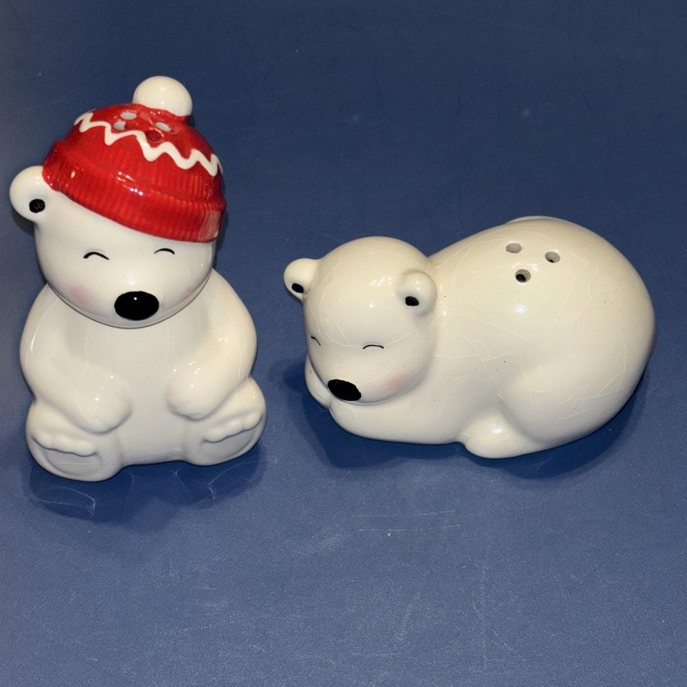 Ceramic Polar Bear Salt & Pepper Shakers Winter Christmas Decor Cute Set